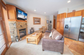 Antlers Gulch 106 by SummitCove Lodging